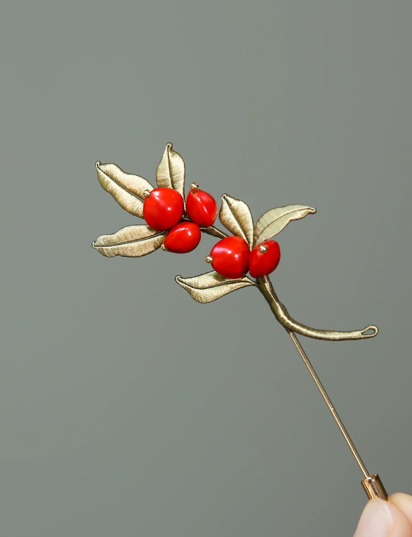 Crimson Berry Silk Brooch — Handcrafted Chan Hua Art
