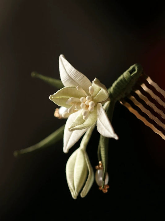 Ivory Lily Silk Hairpiece — Handcrafted Chan Hua Art